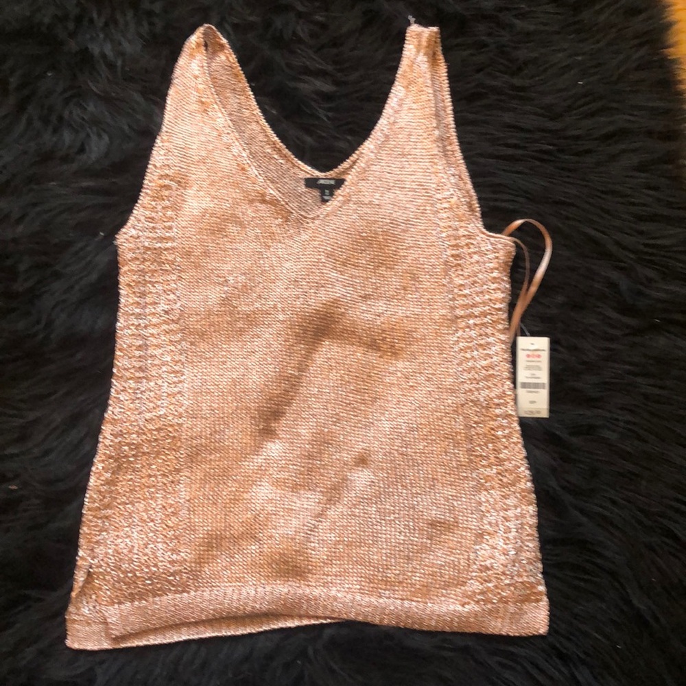 Rose gold tank top!